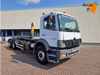 Крюковой мультилифт MERCEDES-BENZ Atego 2628