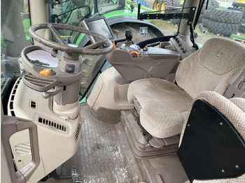Трактор John Deere 6215R: фото 5