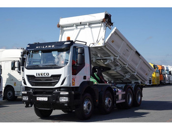 Самосвал IVECO Trakker