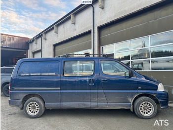 Цельнометаллический фургон TOYOTA