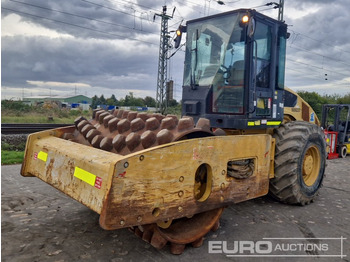 Каток CATERPILLAR