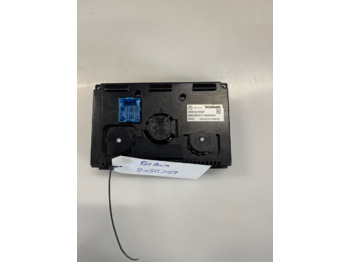 : фото в шапке страницы