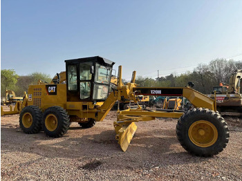 Грейдер CATERPILLAR 120H