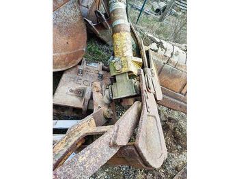 Навесное оборудование Volvo S60 -: фото 3 Навесное оборудование Volvo S60 -: фото 3