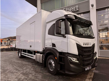 Грузовик с закрытым кузовом IVECO S-WAY