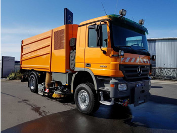 Mercedes-Benz Actros 2032 A 4x4 Bucher STKF 9500 Airport в лизинг Mercedes-Benz Actros 2032 A 4x4 Bucher STKF 9500 Airport: фото 4 Mercedes-Benz Actros 2032 A 4x4 Bucher STKF 9500 Airport в лизинг Mercedes-Benz Actros 2032 A 4x4 Bucher STKF 9500 Airport: фото 4
