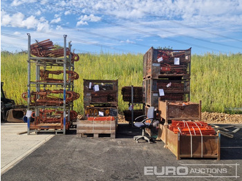 Строительное оборудование Stillage of Adjustable Formwork Brackets (8 of)Stillage of Peri Formwork Fittings & Brackets (12 of), Stillage of Articulated Couplers (4 of): фото 2