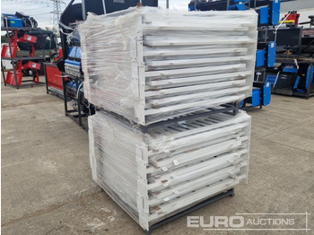 Строительное оборудование Unused KMY Industrial 1040mm x 1000mm Galvanized Iron Fence Panel (40 of): фото 5