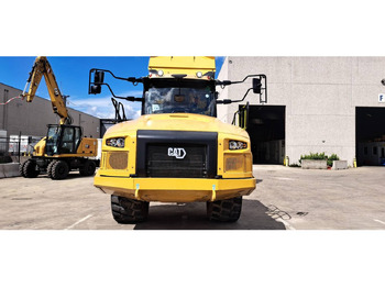 Сочленённый самосвал CAT 730: фото 3