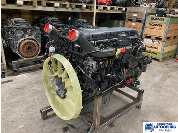 : фото в шапке страницы