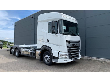 Грузовик-контейнеровоз/ Сменный кузов DAF XG 480