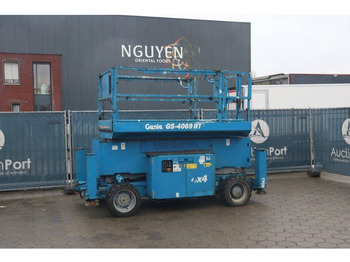 Ножничный подъемник GENIE