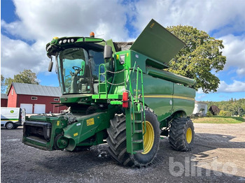 Зерноуборочный комбайн JOHN DEERE S670