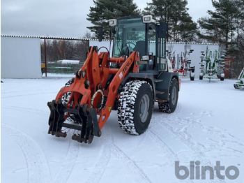 Колёсный погрузчик TEREX