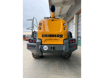 Колёсный погрузчик LIEBHERR L 566