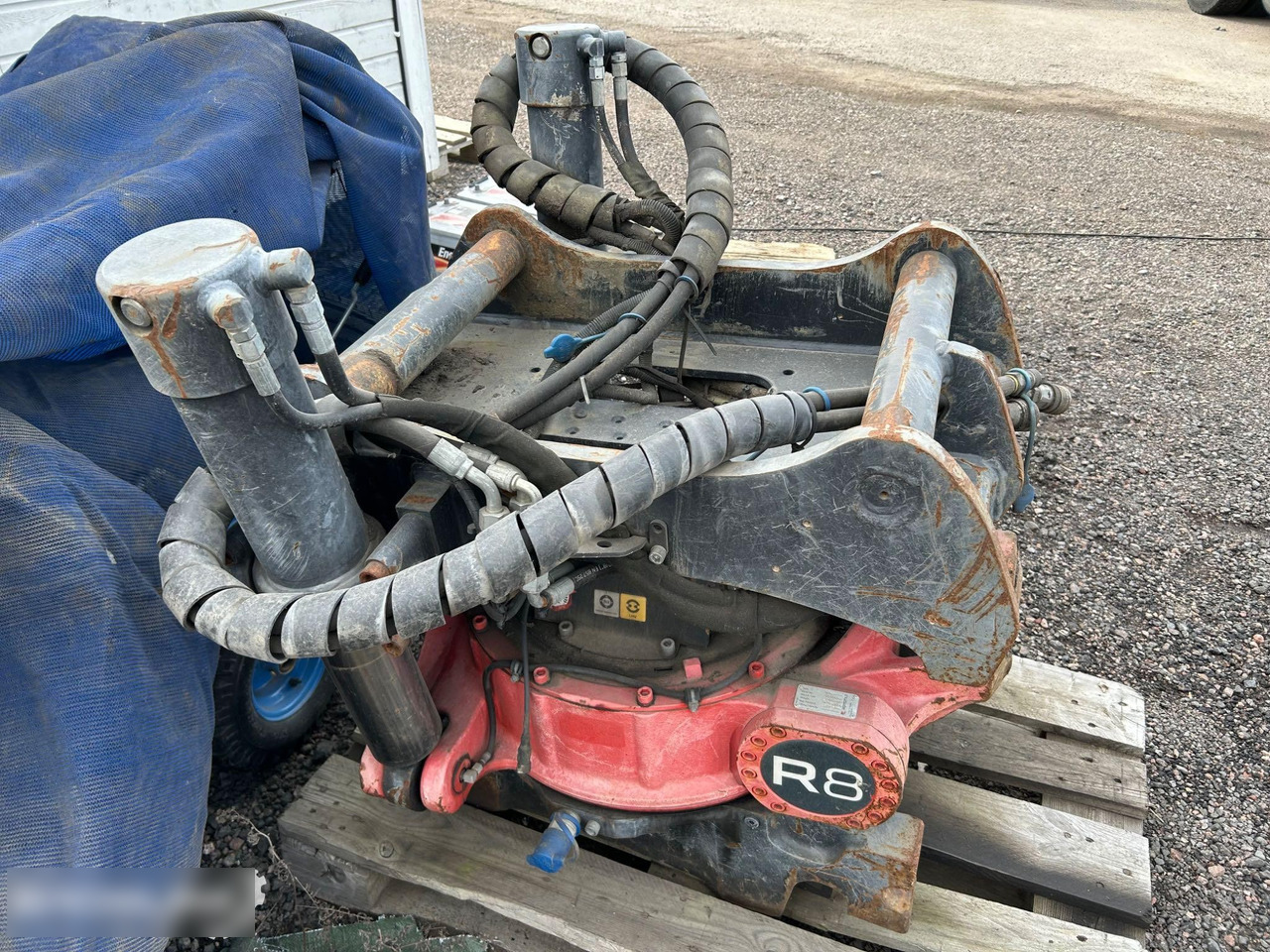 Rototilt R8 tiltrotator S70 - Тилтротатор: фото 5 Rototilt R8 tiltrotator S70 - Тилтротатор: фото 5