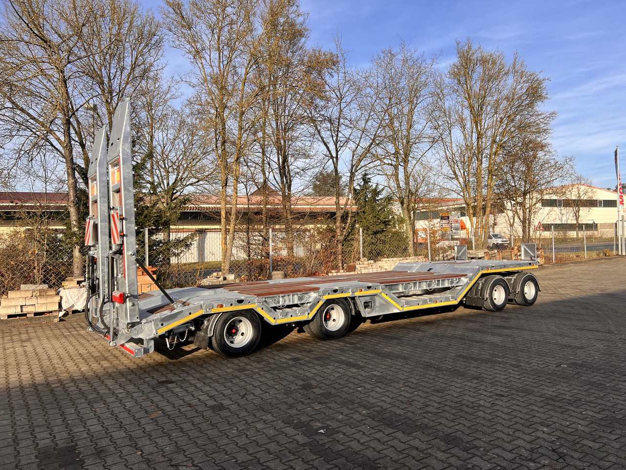 Новый Низкорамный прицеп для транспортировки тяжёлой техники Möslein T 4 VB H1 R neuer 4 Achs Tieflader + Radmulden: фото 12 Новый Низкорамный прицеп для транспортировки тяжёлой техники Möslein T 4 VB H1 R neuer 4 Achs Tieflader + Radmulden: фото 12
