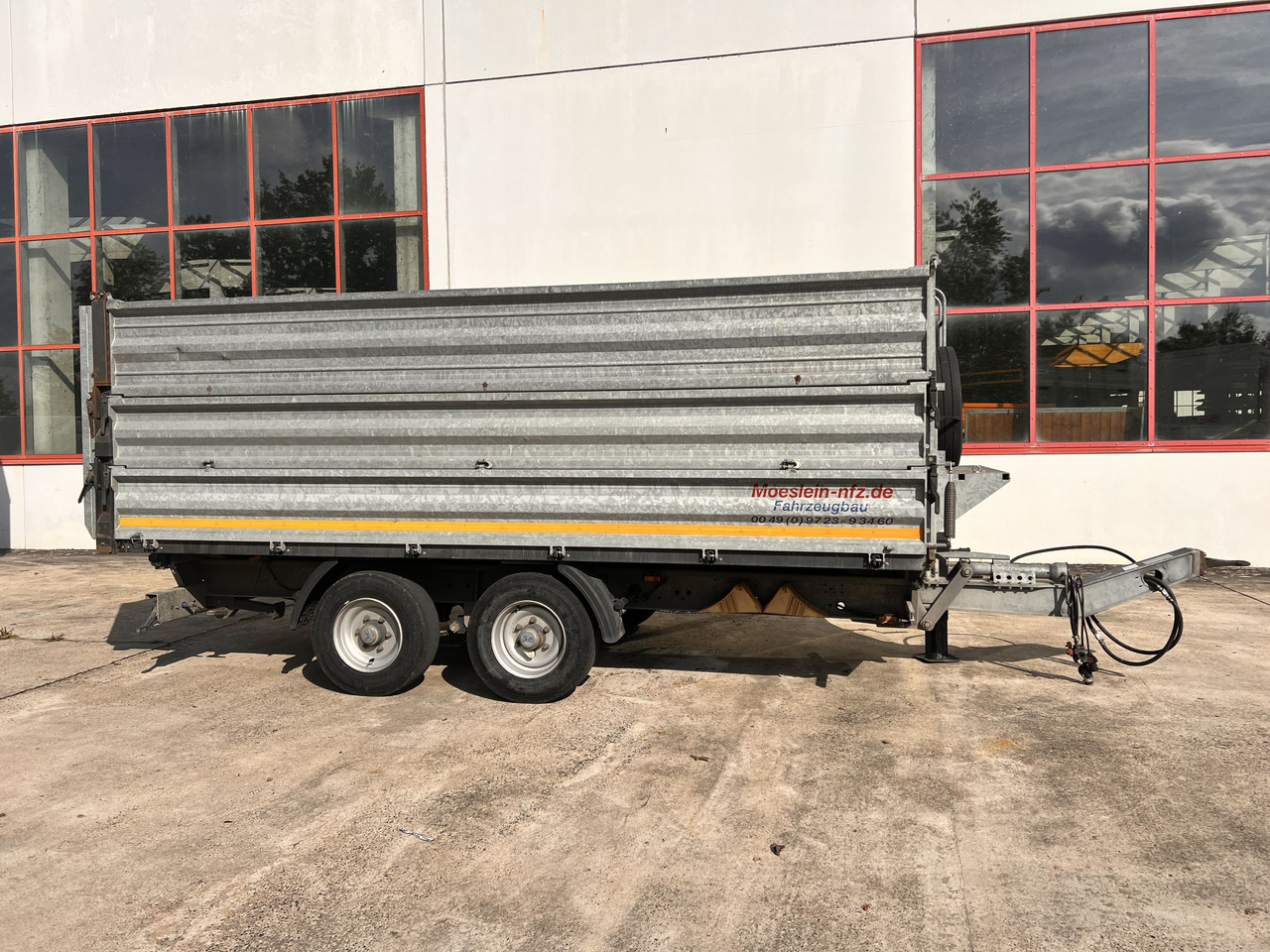 Möslein TDS 13 Schwebheim 13 t Tandemkipper- Tieflader, Aufsatzbordwände - Самосвальный прицеп: фото 1 Möslein TDS 13 Schwebheim 13 t Tandemkipper- Tieflader, Aufsatzbordwände - Самосвальный прицеп: фото 1
