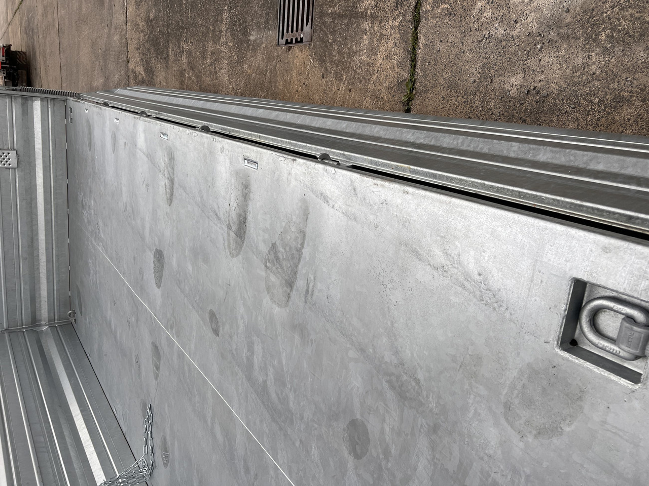 Möslein TTD 19 AB 19 t Tandem Kipper Tieflader2 x Aufsatzbordwänden-- Neufahrzeug -- - Самосвальный прицеп: фото 4 Möslein TTD 19 AB 19 t Tandem Kipper Tieflader2 x Aufsatzbordwänden-- Neufahrzeug -- - Самосвальный прицеп: фото 4