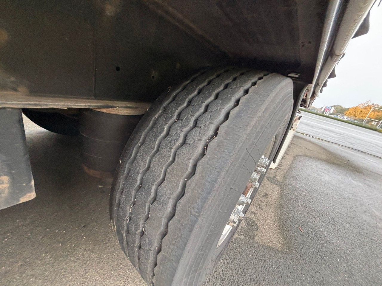 Krone SD Plane Mitnahmestapler Nachlaufachse - Тентованный полуприцеп: фото 4 Krone SD Plane Mitnahmestapler Nachlaufachse - Тентованный полуприцеп: фото 4