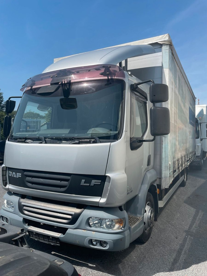 DAF LF45.180 - Тентованный фургон: фото 2 DAF LF45.180 - Тентованный фургон: фото 2