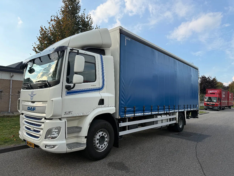 DAF CF 290 2016 - Грузовик с закрытым кузовом: фото 1 DAF CF 290 2016 - Грузовик с закрытым кузовом: фото 1