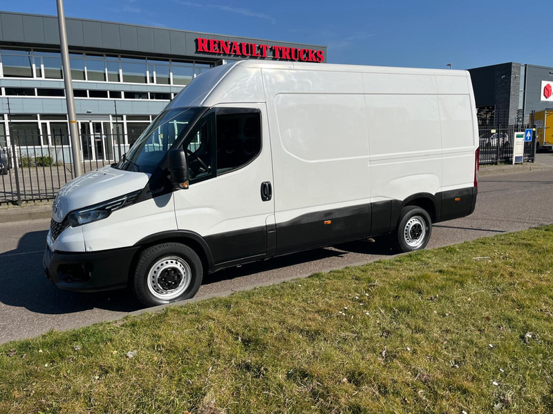Iveco Daily 35 S 16V, Hi-Matic, 352 L H3, Airco, Camera - Цельнометаллический фургон: фото 2 Iveco Daily 35 S 16V, Hi-Matic, 352 L H3, Airco, Camera - Цельнометаллический фургон: фото 2