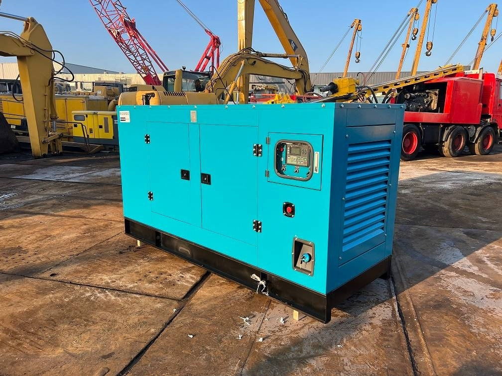 Ricardo 200KVA (160KW) SILENT GENERATOR 3 PHASE 50HZ 400V  - Электрогенератор: фото 3 Ricardo 200KVA (160KW) SILENT GENERATOR 3 PHASE 50HZ 400V  - Электрогенератор: фото 3