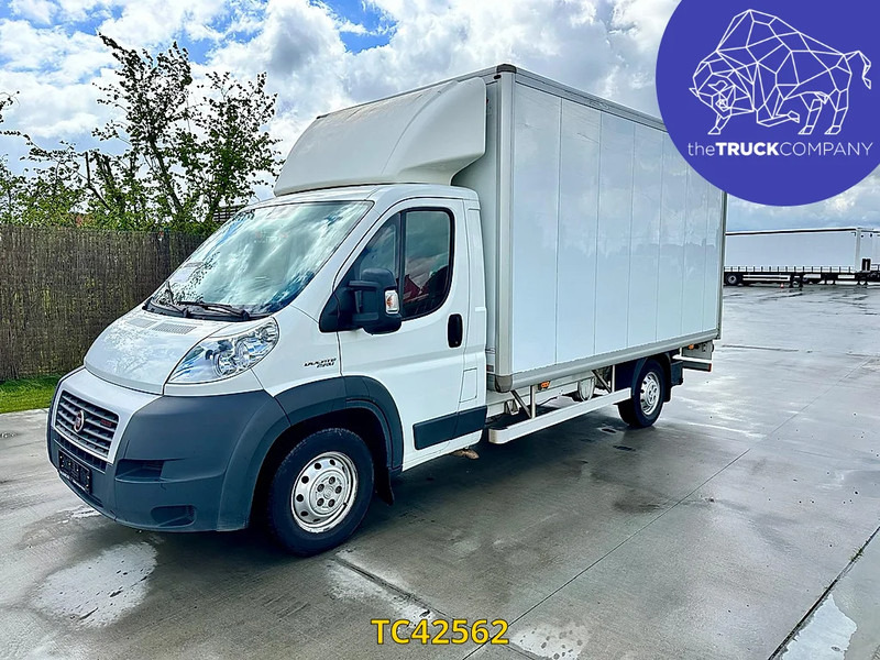Фургон с закрытым кузовом Fiat Ducato meubelbak + lift 3.0D automaat: фото 1