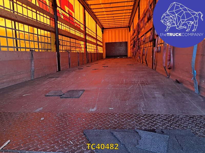 Krone - Тентованный полуприцеп: фото 4 Krone - Тентованный полуприцеп: фото 4