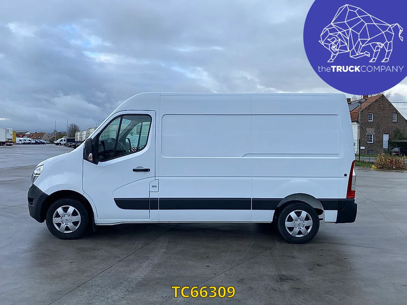Nissan Interstar 130.35 L2H2 - Легковой фургон: фото 2 Nissan Interstar 130.35 L2H2 - Легковой фургон: фото 2