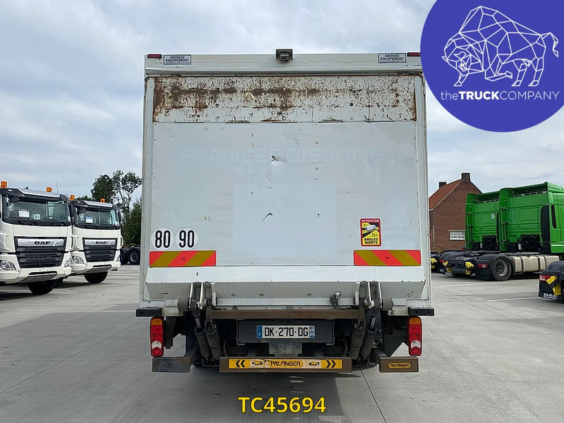 Renault D 210 - Грузовик с закрытым кузовом: фото 4 Renault D 210 - Грузовик с закрытым кузовом: фото 4