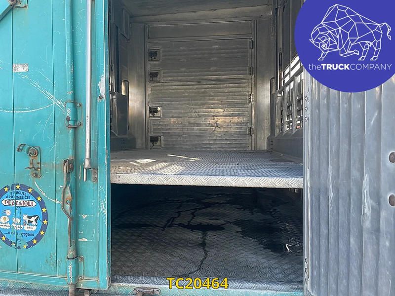 Volvo FH 480 - Грузовик для перевозки животных: фото 4 Volvo FH 480 - Грузовик для перевозки животных: фото 4