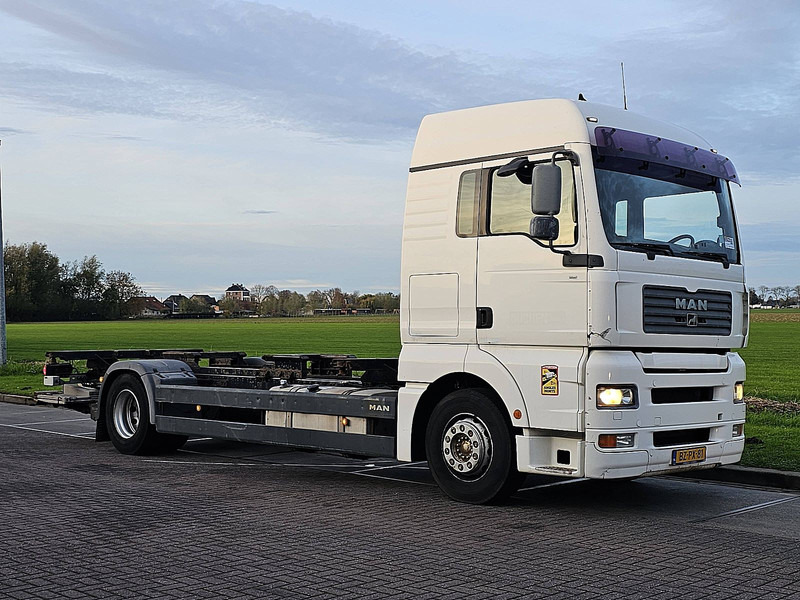 MAN 18.400 TGA XLX LIFT 508DKM NL-T - Грузовик-контейнеровоз/ Сменный кузов: фото 5 MAN 18.400 TGA XLX LIFT 508DKM NL-T - Грузовик-контейнеровоз/ Сменный кузов: фото 5