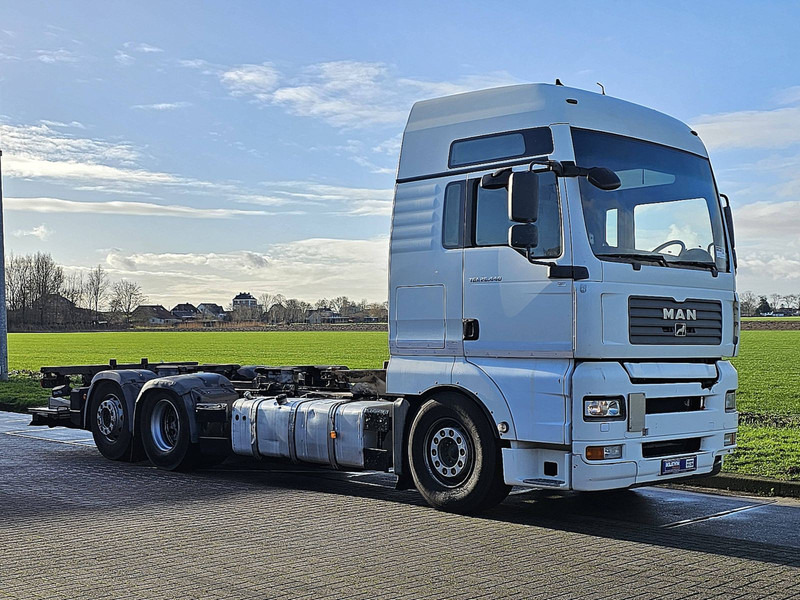 MAN 26.440 TGA XXL 6X2 TAILLIFT - Грузовик-контейнеровоз/ Сменный кузов: фото 5 MAN 26.440 TGA XXL 6X2 TAILLIFT - Грузовик-контейнеровоз/ Сменный кузов: фото 5