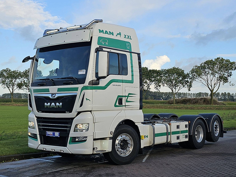 MAN 26.500 TGX XXL 6X2-4 LL WB420 - Грузовик-шасси: фото 2 MAN 26.500 TGX XXL 6X2-4 LL WB420 - Грузовик-шасси: фото 2