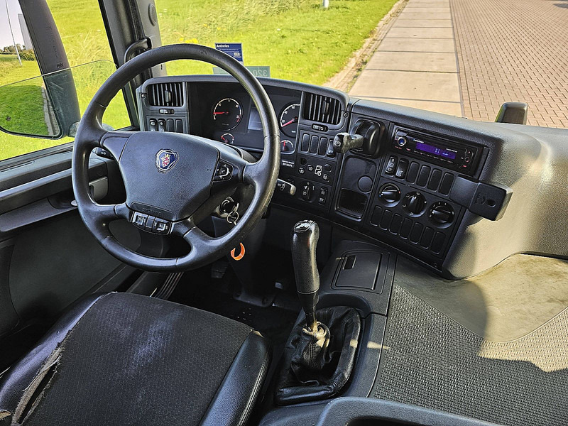 Тентованный грузовик Scania P360 2500 kg lift: фото 8