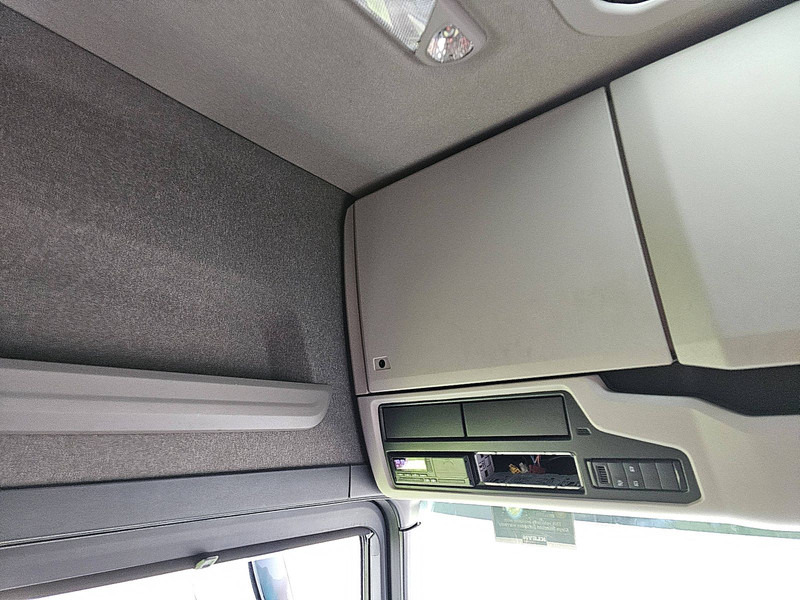 Тягач Scania R450: фото 11