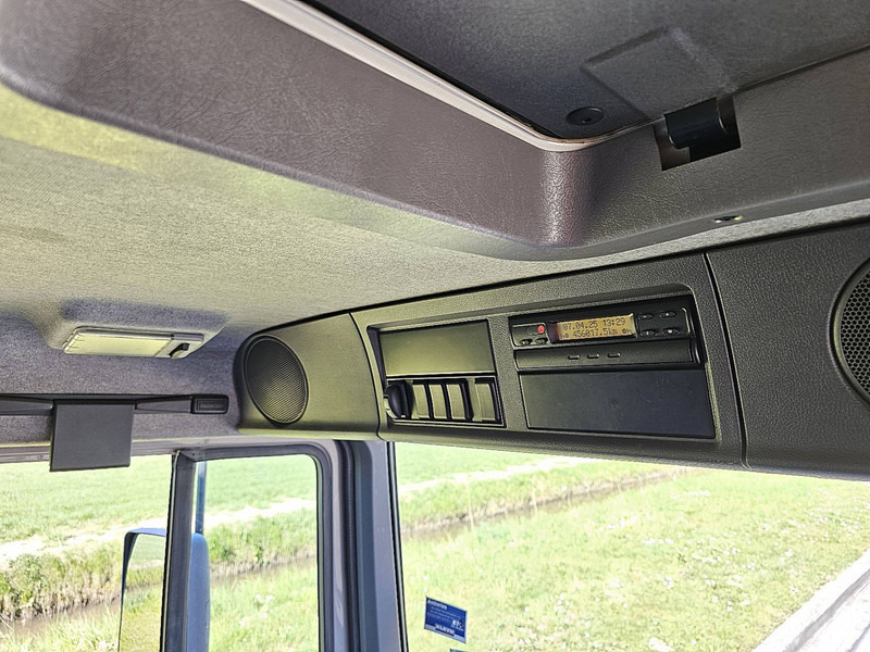 Грузовик с закрытым кузовом Volvo FL 614.180 NL-TRUCK TAILLIFT: фото 8