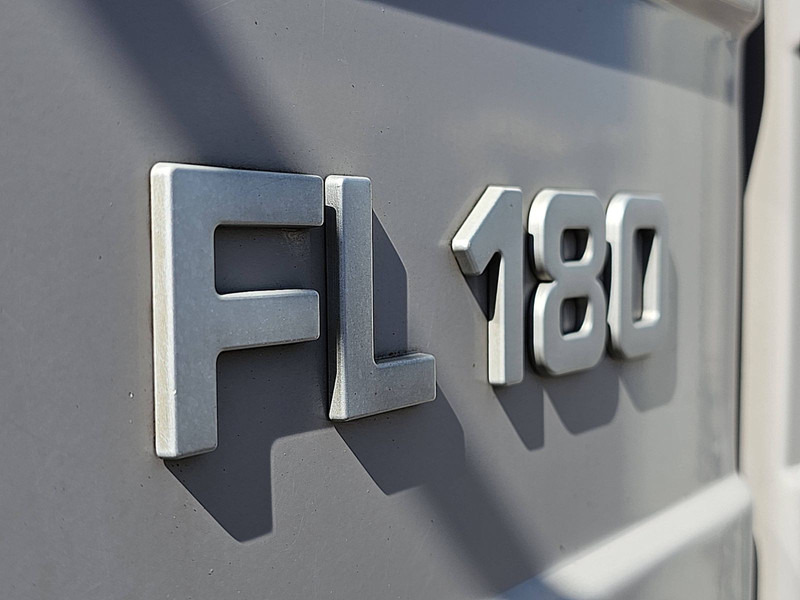 Грузовик с закрытым кузовом Volvo FL 614.180 NL-TRUCK TAILLIFT: фото 12