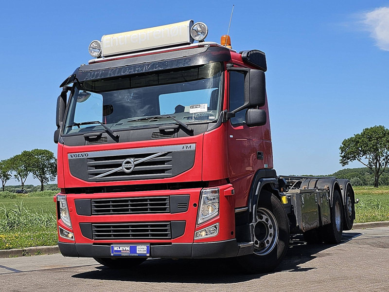 Volvo FM 11.330 6X2 MANUAL WB460 - Грузовик-шасси: фото 1 Volvo FM 11.330 6X2 MANUAL WB460 - Грузовик-шасси: фото 1