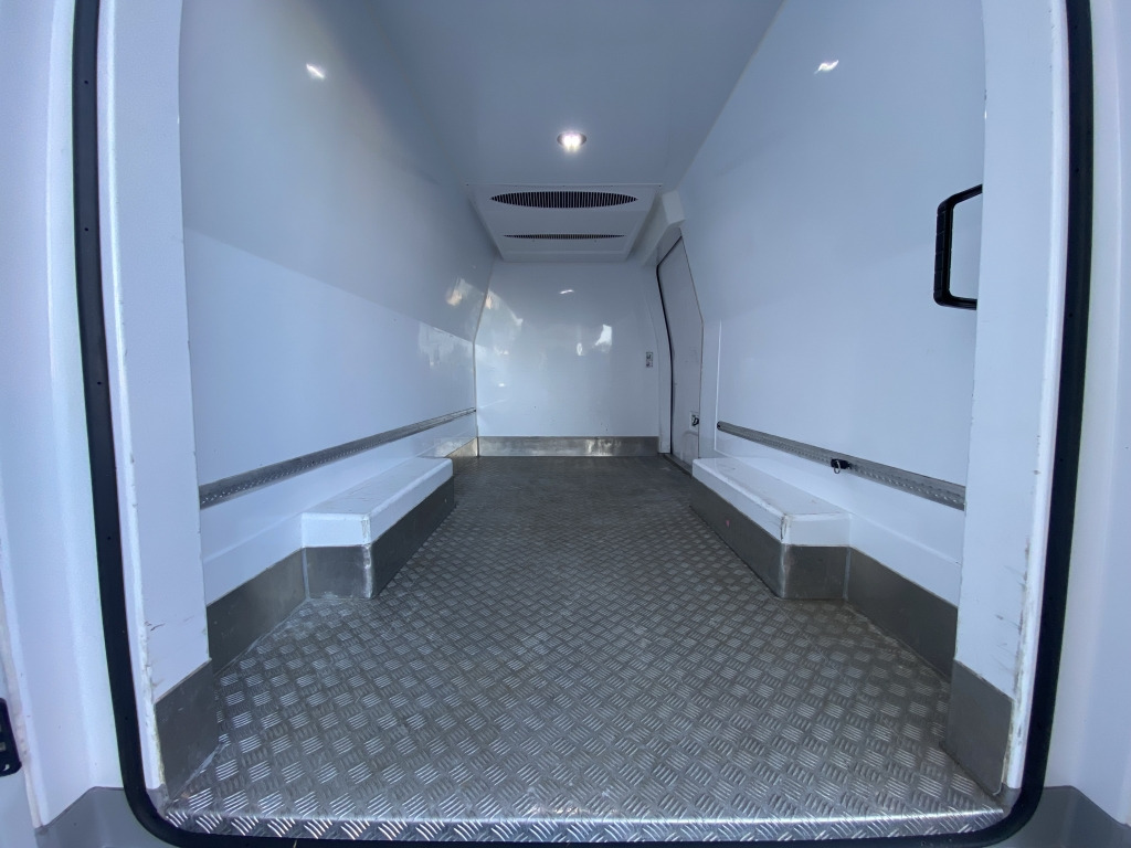 Iveco Daily 35S14 Hi-Matic Klimaautom. Kerstner 206 RA - Фургон-рефрижератор: фото 5 Iveco Daily 35S14 Hi-Matic Klimaautom. Kerstner 206 RA - Фургон-рефрижератор: фото 5
