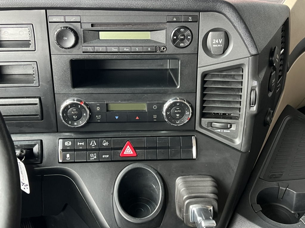 Mercedes-Benz Actros 1843 Klima Retarder ACC-Abstandstempomat - Тягач: фото 3 Mercedes-Benz Actros 1843 Klima Retarder ACC-Abstandstempomat - Тягач: фото 3