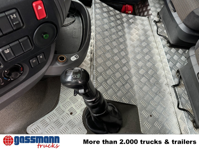 DAF XF 410 FA 4x2, Fahrschule, 2x AHK, 6 Sitze - Грузовик бортовой/ Платформа: фото 5 DAF XF 410 FA 4x2, Fahrschule, 2x AHK, 6 Sitze - Грузовик бортовой/ Платформа: фото 5