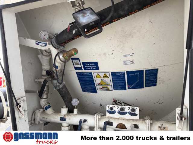 Полуприцеп цистерна для сыпучих грузов Feldbinder EUT 38.3-3, Liftachse, 3 Kammern, ca. 38.000l: фото 11