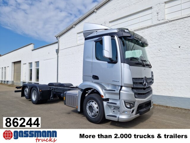 Mercedes-Benz Actros 2553 LL 6x2, Retarder, Liftachse, - Грузовик-шасси: фото 1 Mercedes-Benz Actros 2553 LL 6x2, Retarder, Liftachse, - Грузовик-шасси: фото 1