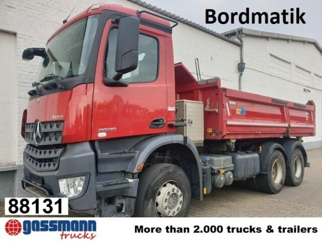 Mercedes-Benz Arocs 2635/40 K 6x4, Bordmatik links - Самосвал: фото 1 Mercedes-Benz Arocs 2635/40 K 6x4, Bordmatik links - Самосвал: фото 1