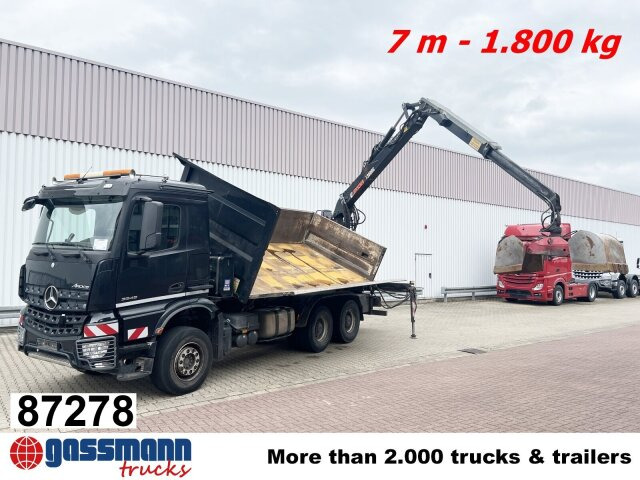 Mercedes-Benz Arocs 3345 K 6x4, Heckkran Hiab Jonsered - Самосвал, Автоманипулятор: фото 1 Mercedes-Benz Arocs 3345 K 6x4, Heckkran Hiab Jonsered - Самосвал, Автоманипулятор: фото 1