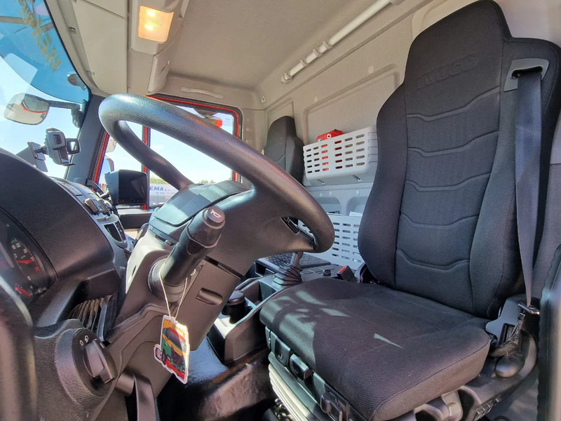 Грузовик с закрытым кузовом Iveco Eurocargo 75-190 Isotherm box - Zepro loadlift - Low KM - Airco - Euro 6 - Camera: фото 11 Грузовик с закрытым кузовом Iveco Eurocargo 75-190 Isotherm box - Zepro loadlift - Low KM - Airco - Euro 6 - Camera: фото 11