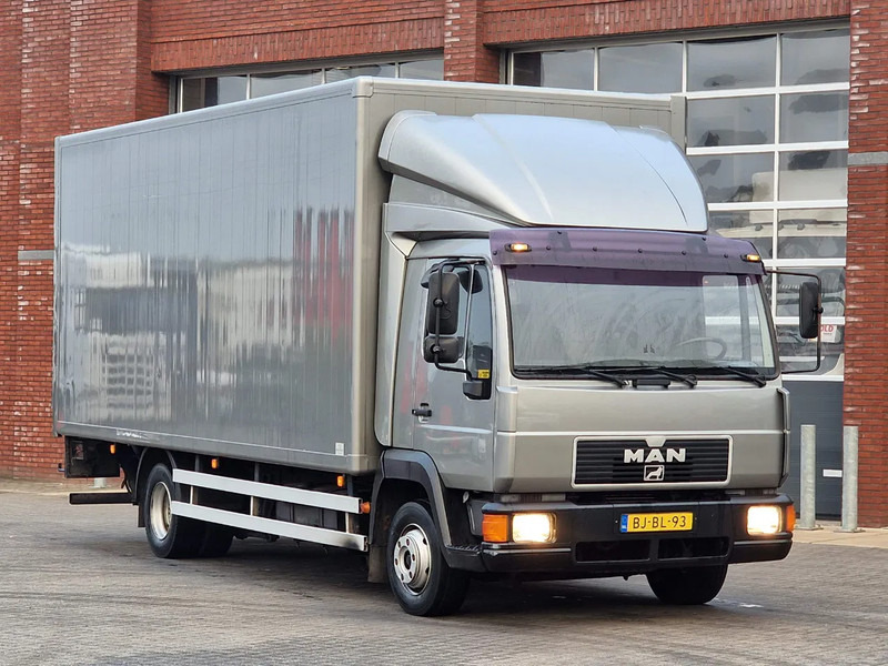 MAN TGL 12.220 LL 4x2 Box , loading lift - Грузовик с закрытым кузовом: фото 1 MAN TGL 12.220 LL 4x2 Box , loading lift - Грузовик с закрытым кузовом: фото 1